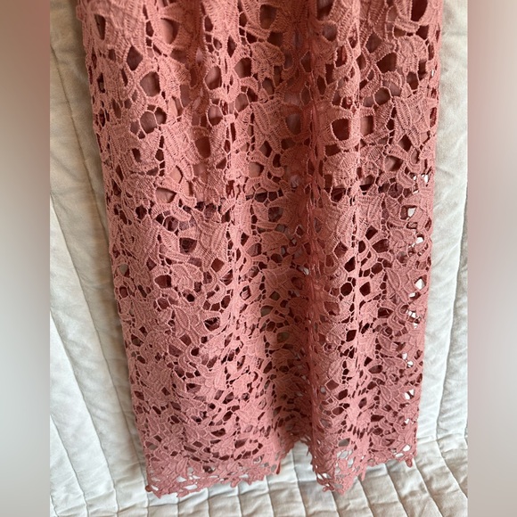 Astr Lace Midi Dress in Pink Size Small - Picture 6 of 9